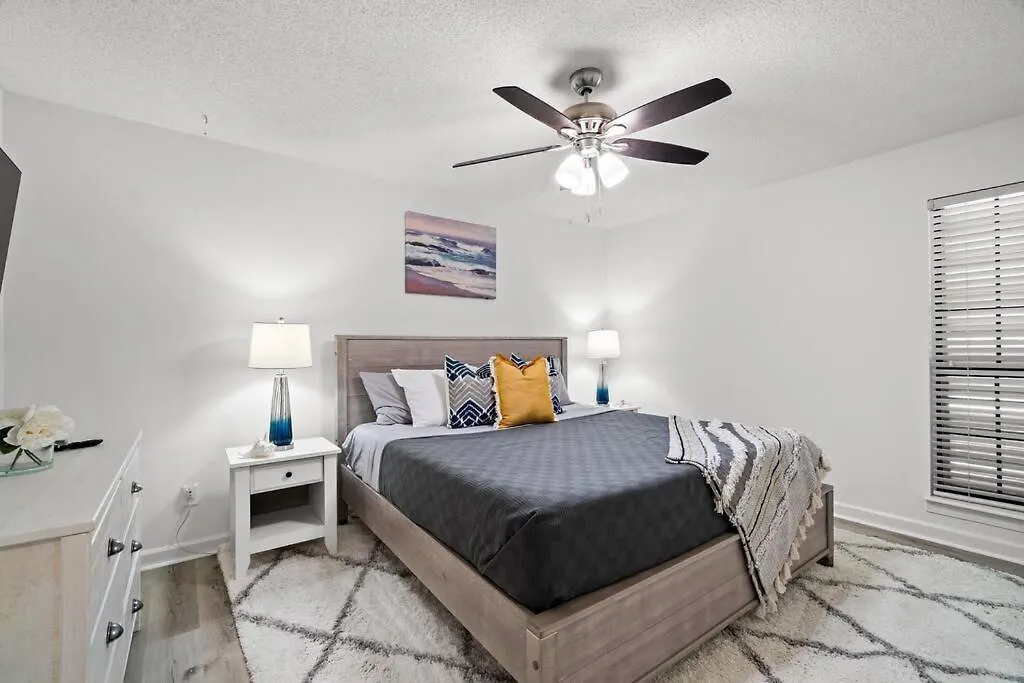 Renovated Townhome 5 Mins Walk To Beach Panama City Beach