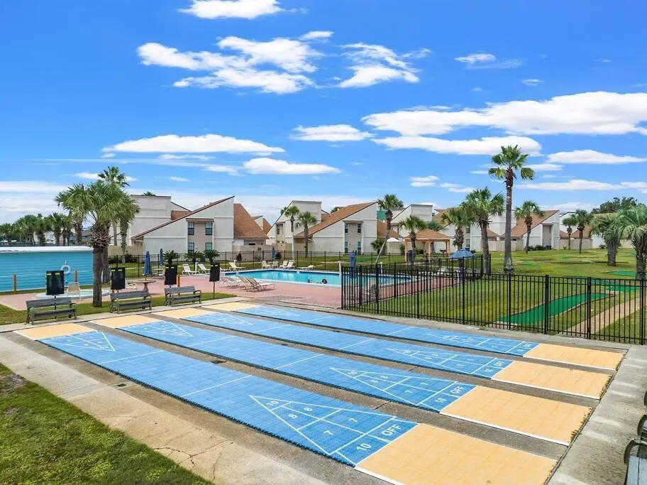 Nyaraló Renovated Townhome 5 Mins Walk To Beach Panama City Beach