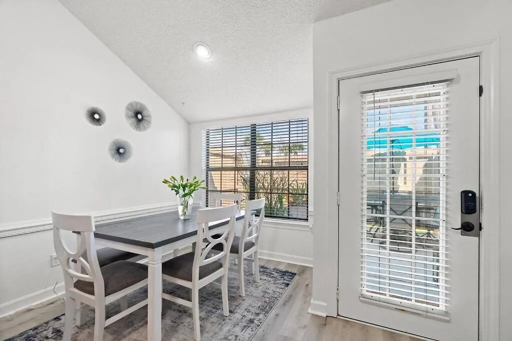 Renovated Townhome 5 Mins Walk To Beach Panama City Beach Holiday home